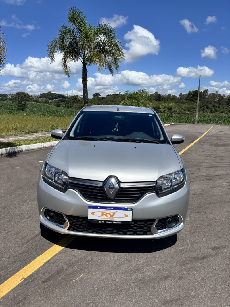 SANDERO 1.6 EXPRESSION 8V FLEX 4P MANUAL - 2016 - CARLOS BARBOSA