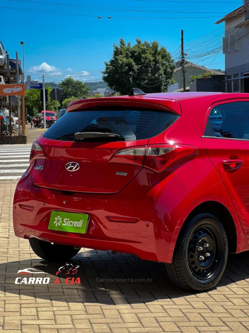 HB20 1.0 COMFORT 12V FLEX 4P MANUAL - 2015 - SANTA CRUZ DO SUL