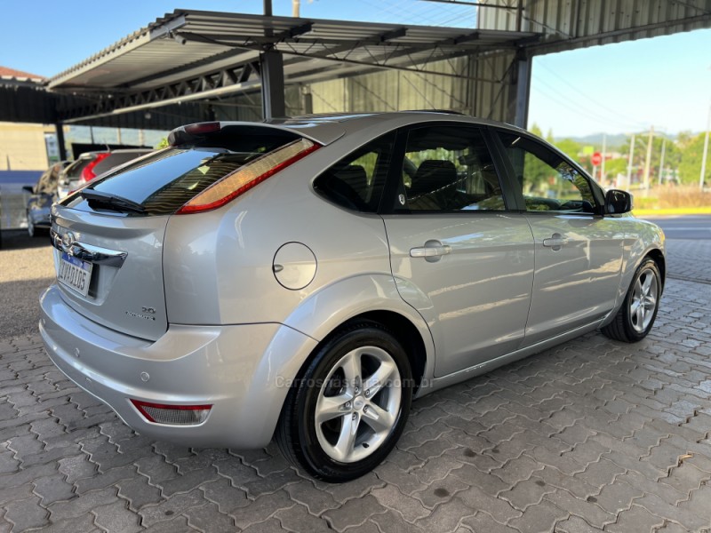 FOCUS 2.0 GHIA 16V GASOLINA 4P AUTOMÁTICO - 2009 - BOM PRINCíPIO