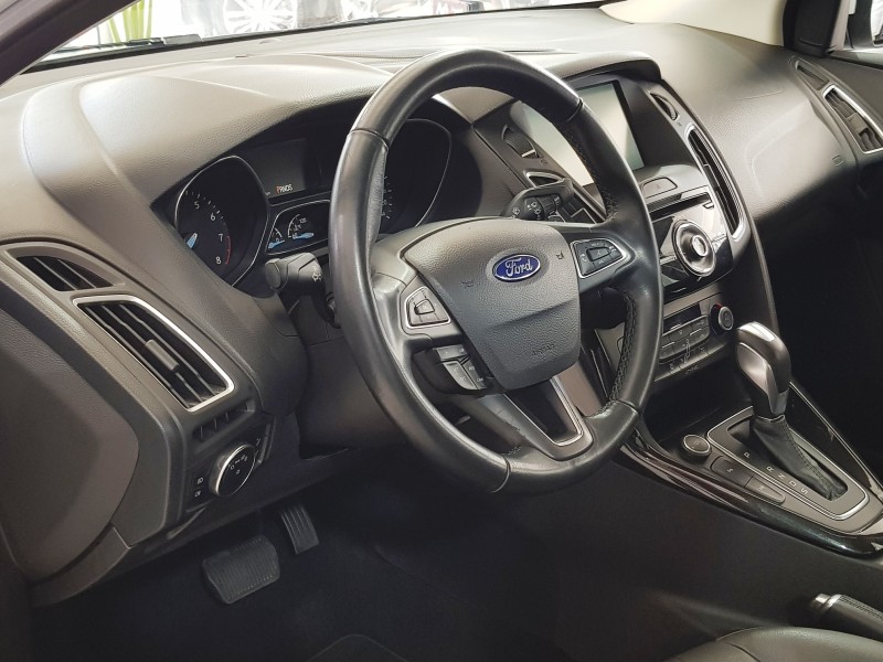 FOCUS 2.0 TITANIUM PLUS FASTBACK 16V FLEX 4P AUTOMÁTICO - 2016 - CAXIAS DO SUL