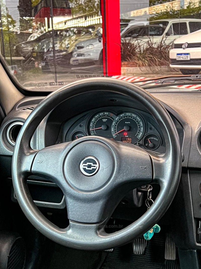 PRISMA 1.4 MPFI JOY 8V FLEX 4P MANUAL - 2009 - CANELA