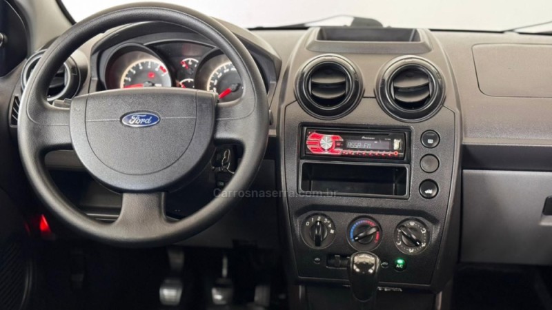 FIESTA 1.0 MPI 8V GASOLINA 4P MANUAL - 2011 - ESTâNCIA VELHA