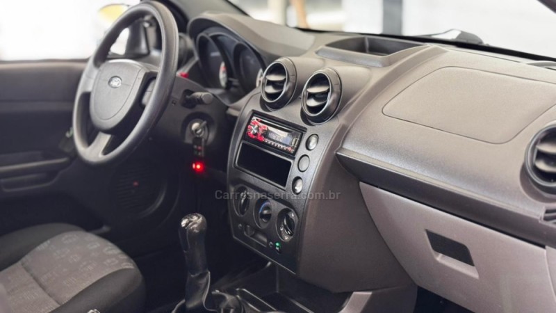 FIESTA 1.0 MPI 8V GASOLINA 4P MANUAL - 2011 - ESTâNCIA VELHA