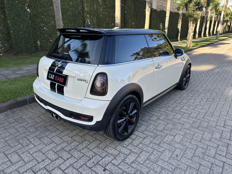 COOPER 1.6 S 16V TURBO GASOLINA 2P AUTOMÁTICO - 2013 - CAXIAS DO SUL