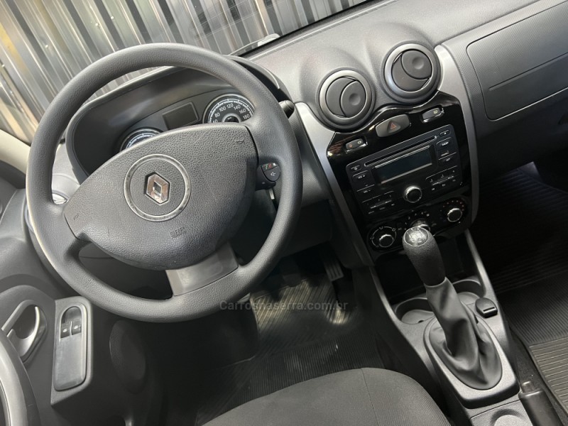 SANDERO 1.0 EXPRESSION 16V FLEX 4P MANUAL - 2014 - CAXIAS DO SUL