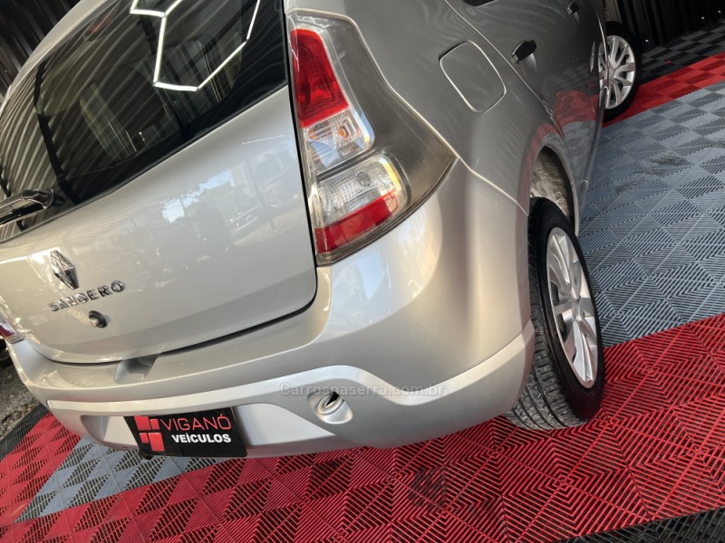 SANDERO 1.0 EXPRESSION 16V FLEX 4P MANUAL - 2014 - CAXIAS DO SUL