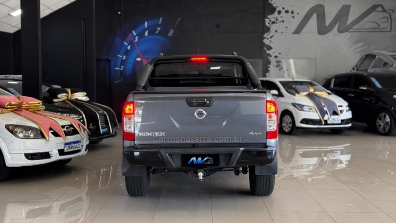FRONTIER 2.3 ATTACK 4X4 CD BI-TURBO DIESEL 4P AUTOMÁTICO - 2021 - ESTâNCIA VELHA