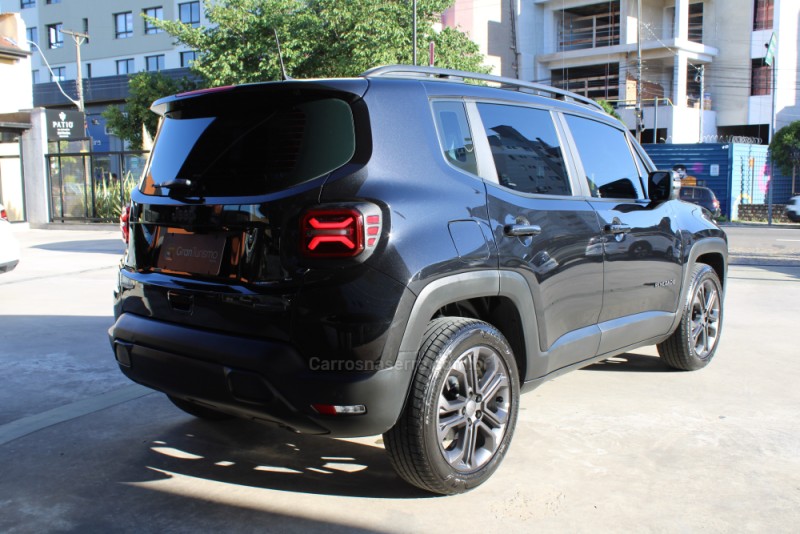 RENEGADE 1.3 16V NIGHT EAGLE T270 TURBO FLEX 4P AUTOMÁTICO - 2025 - CAXIAS DO SUL