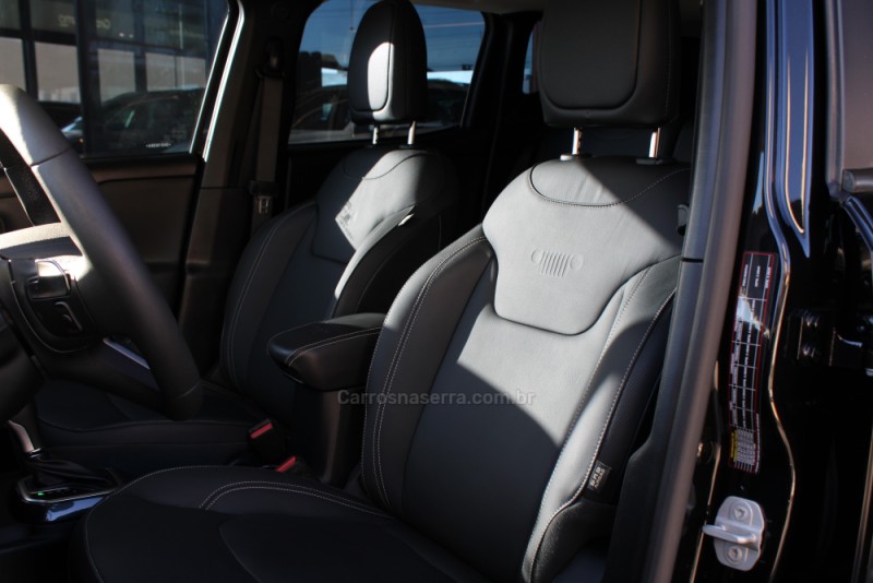 RENEGADE 1.3 16V NIGHT EAGLE T270 TURBO FLEX 4P AUTOMÁTICO - 2025 - CAXIAS DO SUL