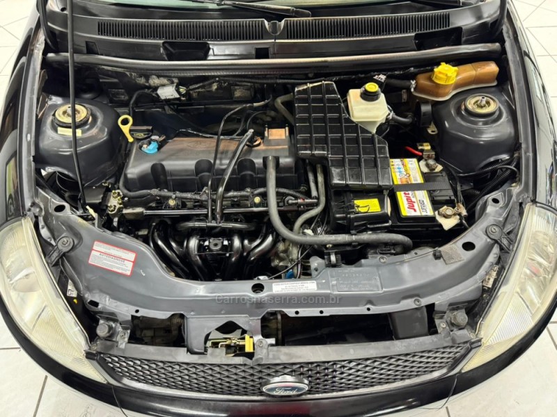 KA 1.0 MPI GL 8V GASOLINA 2P MANUAL - 2006 - CAXIAS DO SUL