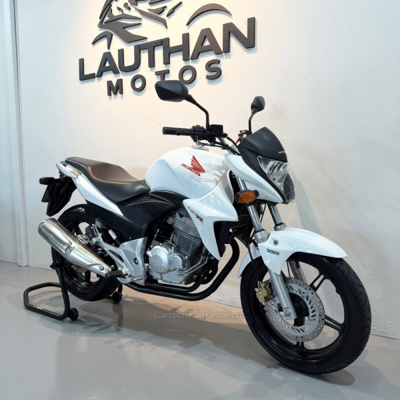 CB 300R  - 2013 - NOVO HAMBURGO
