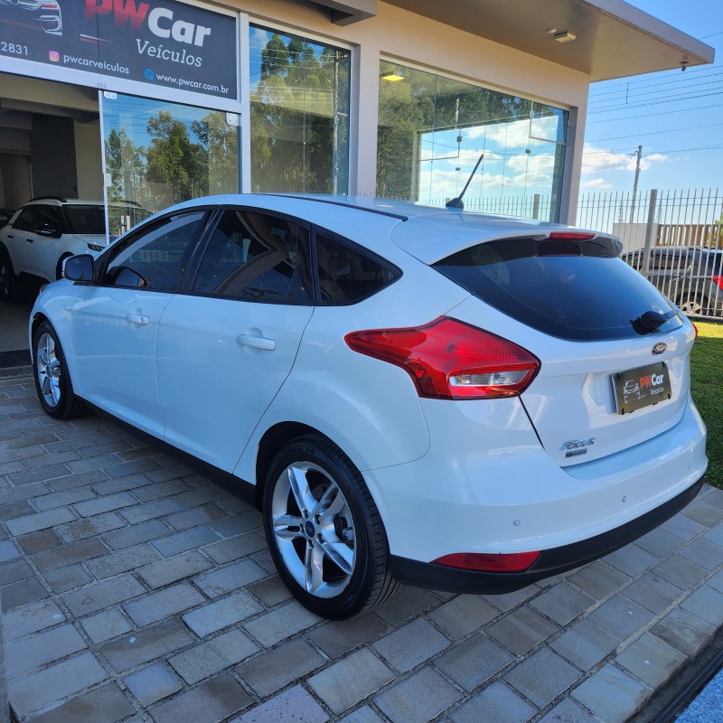 FOCUS 1.6 SE 16V FLEX 4P MANUAL - 2019 - BENTO GONçALVES