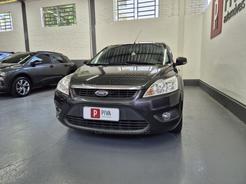 FOCUS 1.6 GLX 16V FLEX 4P MANUAL - 2013 - GARIBALDI