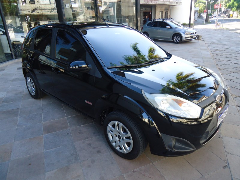 FIESTA 1.6 MPI CLASS HATCH 8V FLEX 4P MANUAL - 2013 - CAXIAS DO SUL