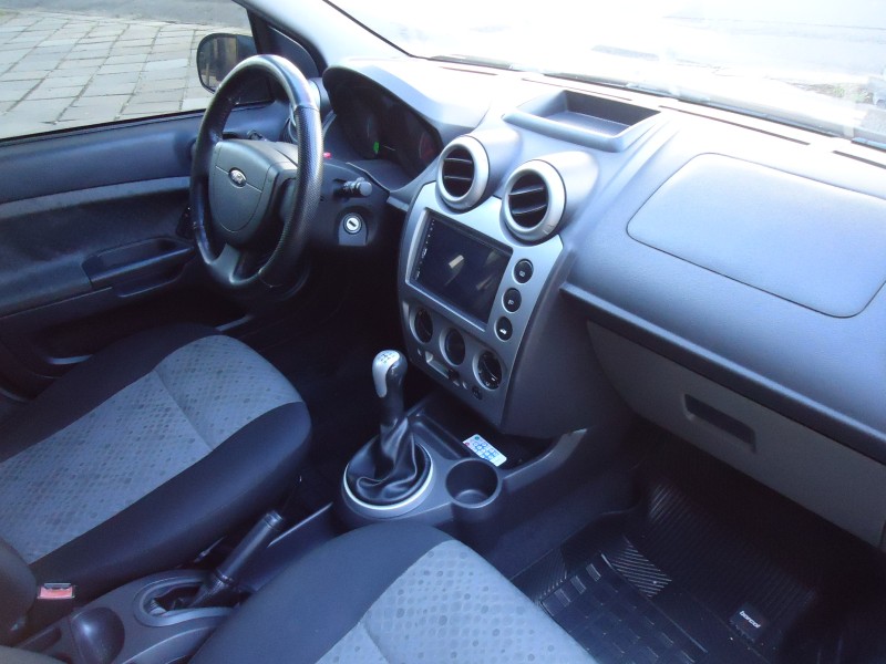 FIESTA 1.6 MPI CLASS HATCH 8V FLEX 4P MANUAL - 2013 - CAXIAS DO SUL