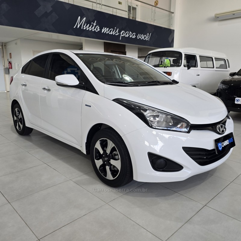 HB20S 1.6 IMPRESS 16V FLEX 4P AUTOMÁTICO - 2015 - SANTA CRUZ DO SUL