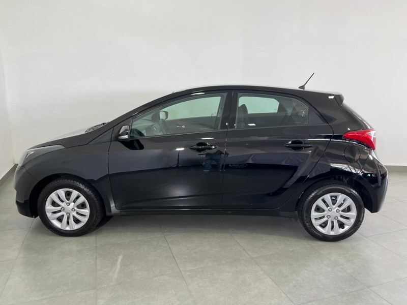 HB20 1.6 COMFORT 16V FLEX 4P MANUAL - 2017 - FARROUPILHA