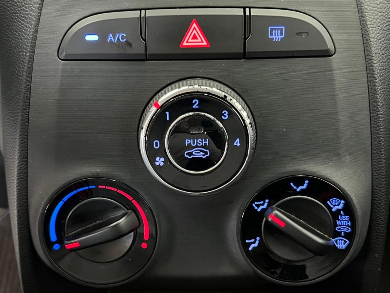 HB20 1.6 COMFORT 16V FLEX 4P MANUAL - 2017 - FARROUPILHA