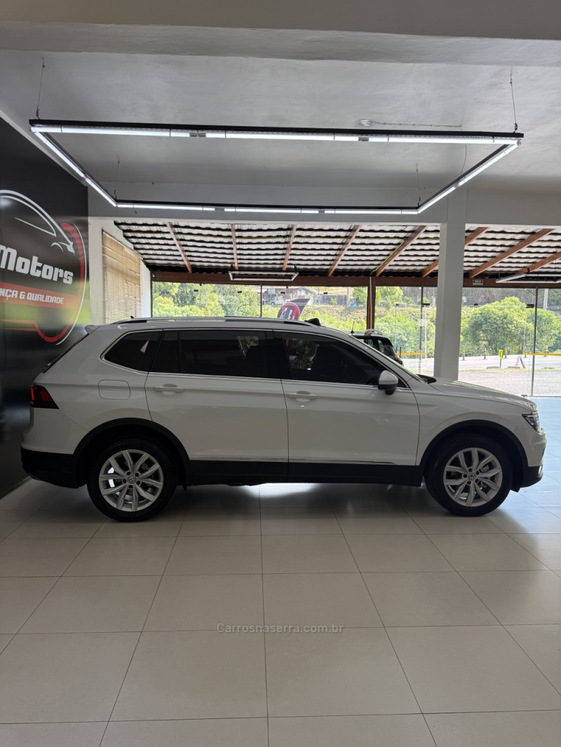 TIGUAN 1.4 ALLSPACE COMFORT 250 TSI FLEX 4P - 2019 - FARROUPILHA