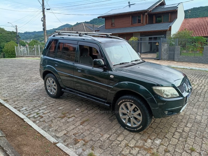 MITSUBISHI - PAJERO TR4 - 2010/2011 - Verde - R$ 59.800,00