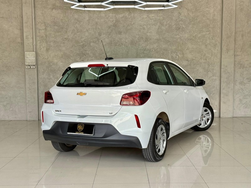 ONIX 1.0 LT 12V FLEX 4P MANUAL - 2024 - CAXIAS DO SUL