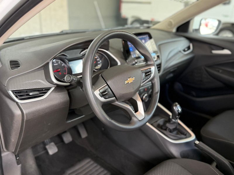 ONIX 1.0 LT 12V FLEX 4P MANUAL - 2024 - CAXIAS DO SUL