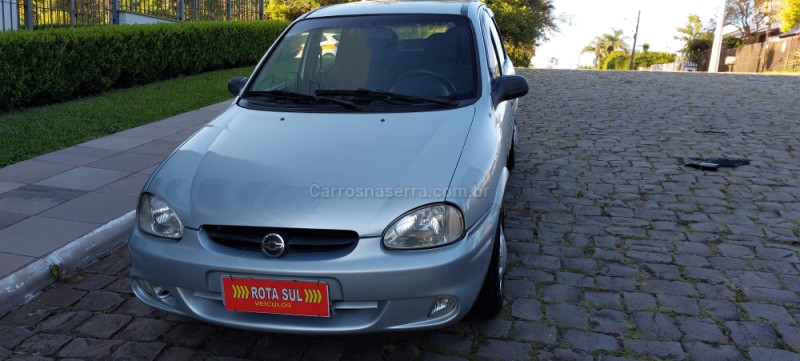 CORSA 1.0 MPFI CLASSIC SEDAN 8V ÁLCOOL 4P MANUAL - 2006 - FARROUPILHA