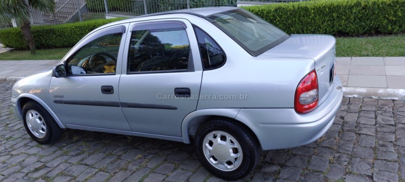 corsa 1.0 mpfi classic sedan 8v alcool 4p manual 2006 farroupilha