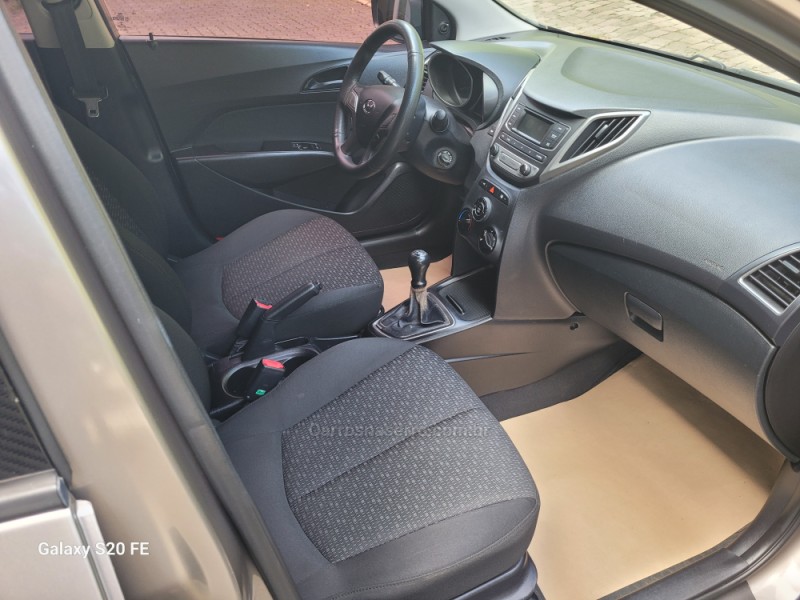 HB20 1.0 COMFORT 12V FLEX 4P MANUAL - 2017 - NOVA PRATA