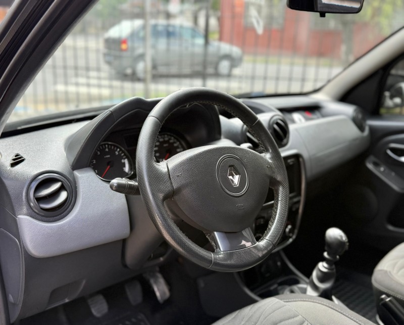 DUSTER 2.0 TECH ROAD 4X2 16V FLEX 4P MANUAL - 2014 - CAXIAS DO SUL