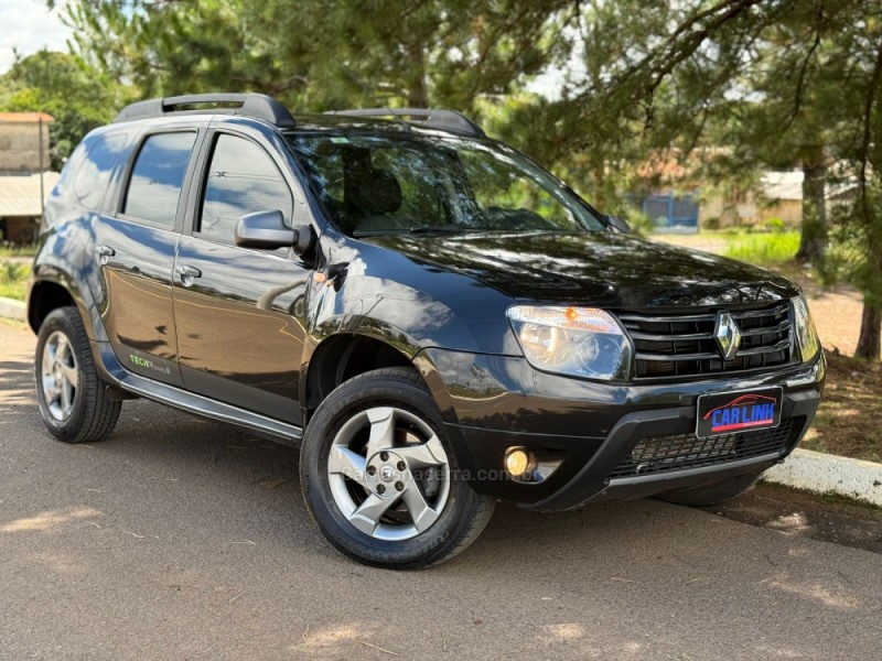 DUSTER 2.0 TECH ROAD 4X2 16V FLEX 4P MANUAL - 2015 - VACARIA