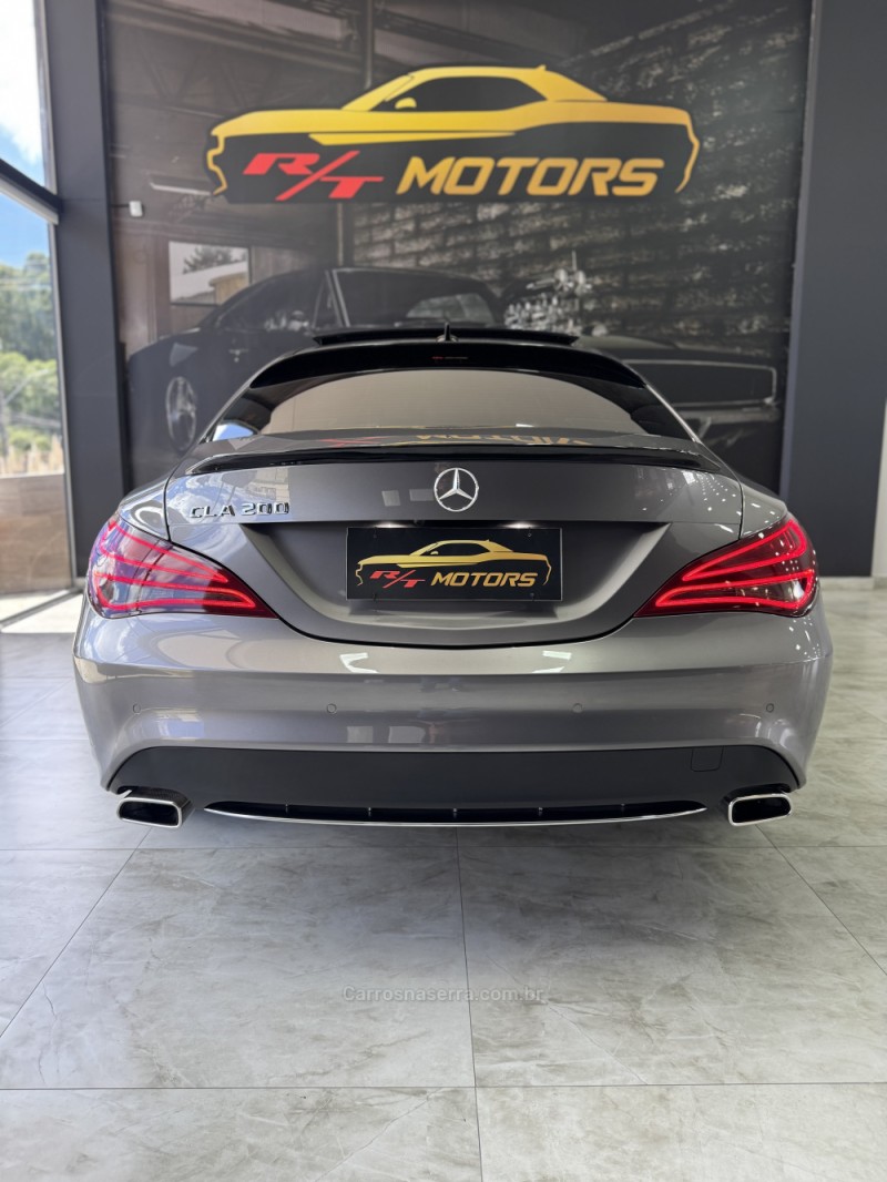 GLA 200 1.6 CGI VISION BLACK EDITION 16V TURBO FLEX 4P AUTOMÁTICO - 2016 - CAXIAS DO SUL