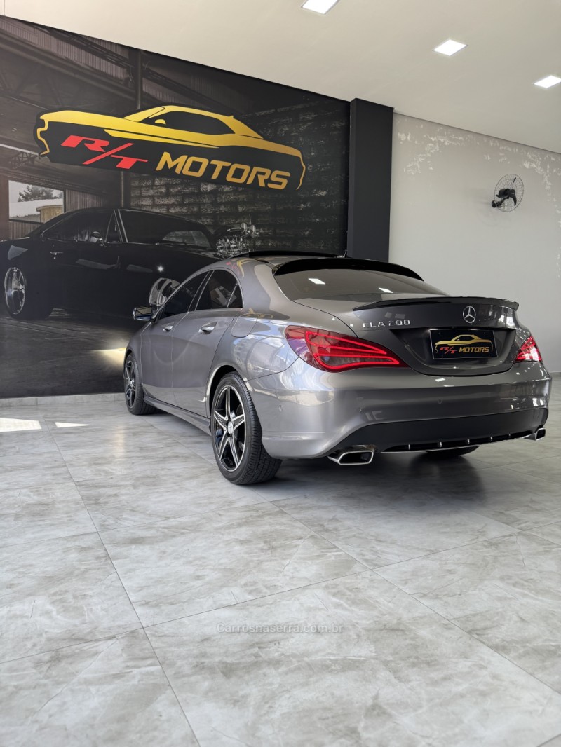 GLA 200 1.6 CGI VISION BLACK EDITION 16V TURBO FLEX 4P AUTOMÁTICO - 2016 - CAXIAS DO SUL