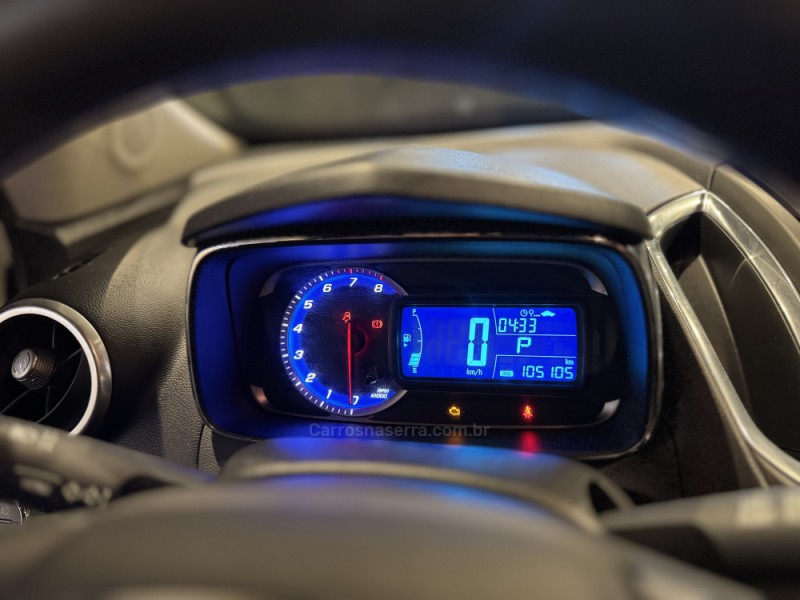 TRACKER 1.8 MPFI LTZ 4X2 16V FLEX 4P AUTOMÁTICO - 2015 - FARROUPILHA