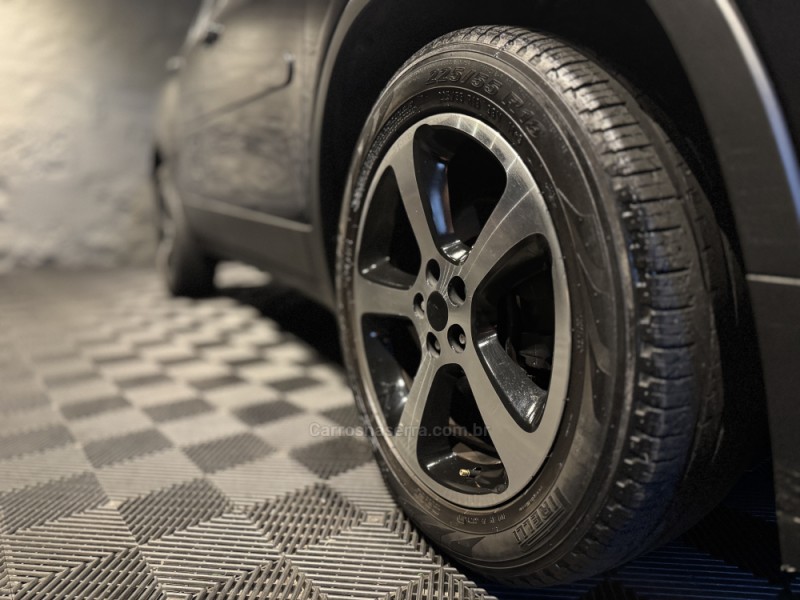 TRACKER 1.8 MPFI LTZ 4X2 16V FLEX 4P AUTOMÁTICO - 2015 - FARROUPILHA