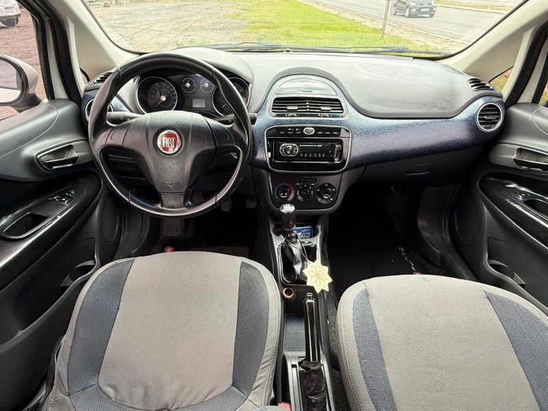 PUNTO 1.4 ATTRACTIVE 8V FLEX 4P MANUAL - 2013 - FARROUPILHA