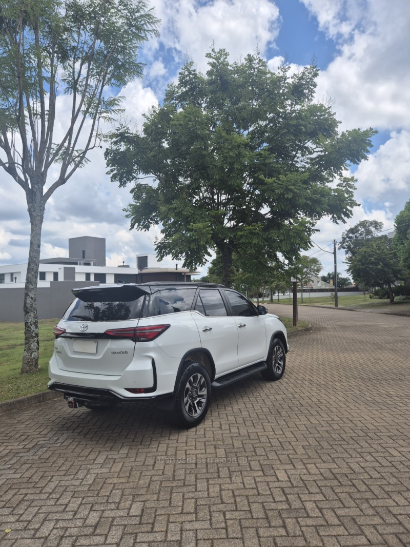 HILUX SW4 2.8 4X4 DIAMOND 16V TURBO DIESEL 4P 7 LUGARES AUTOMATICO - 2024 - BENTO GONçALVES