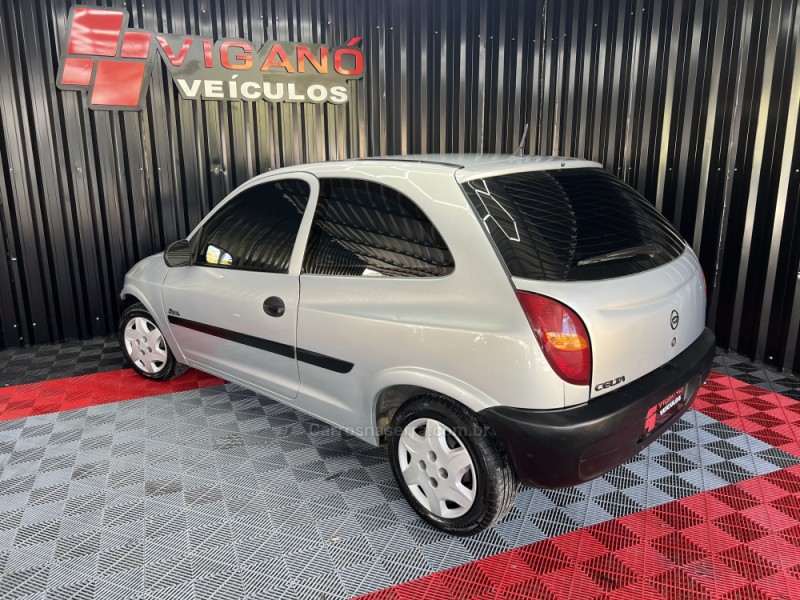 CELTA 1.0 MPFI SUPER 8V FLEX 2P MANUAL - 2001 - CAXIAS DO SUL