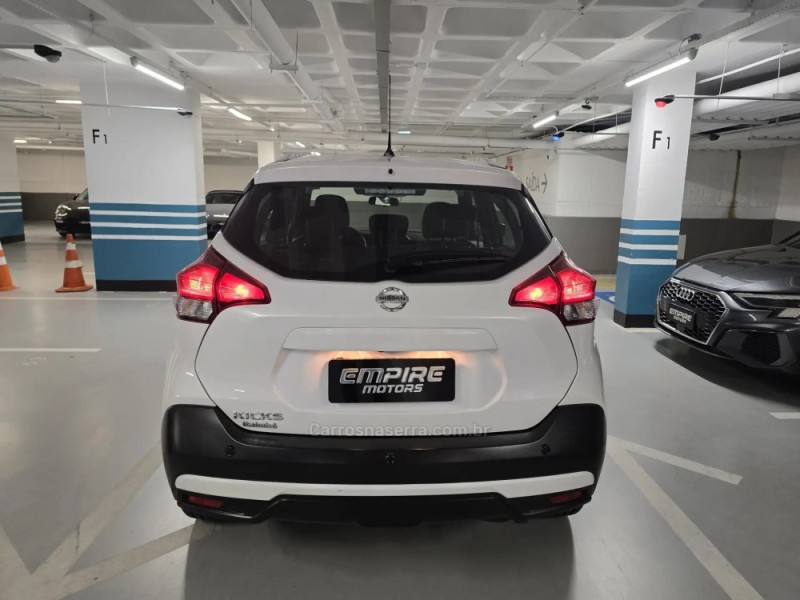 KICKS 1.6 16V FLEX SV LIMITED 4P AUTOMÁTICO - 2017 - PORTO ALEGRE