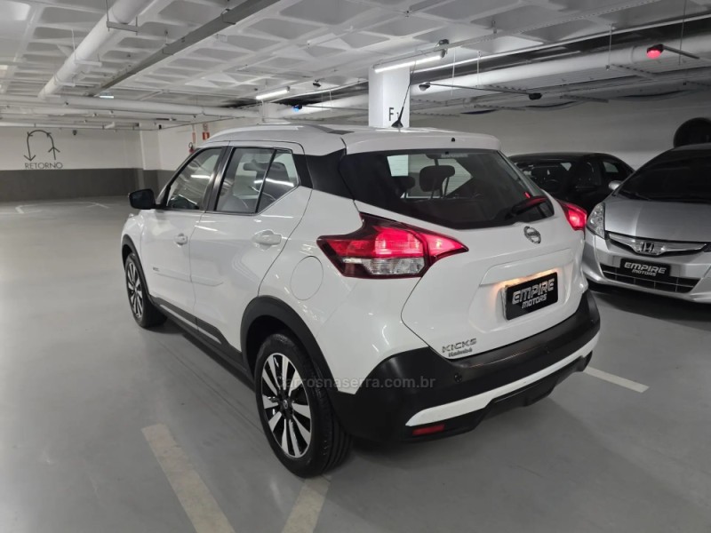 KICKS 1.6 16V FLEX SV LIMITED 4P AUTOMÁTICO - 2017 - PORTO ALEGRE