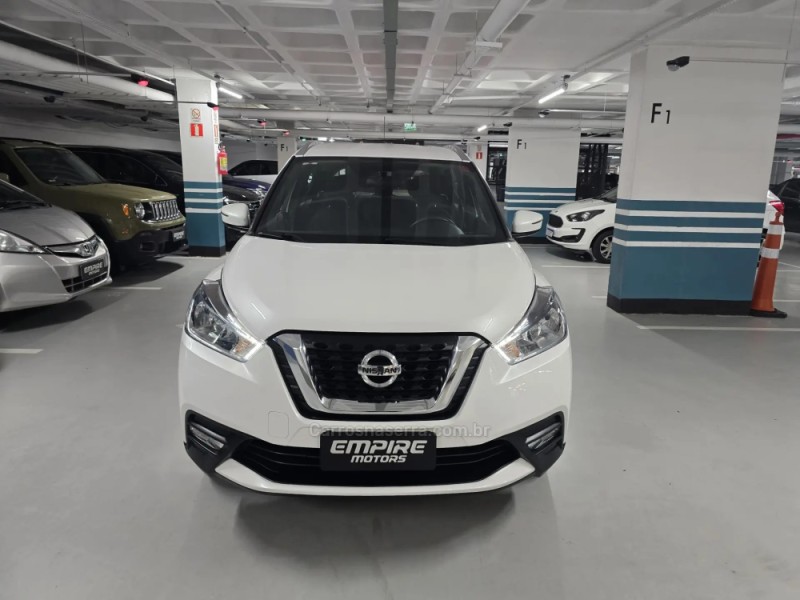 KICKS 1.6 16V FLEX SV LIMITED 4P AUTOMÁTICO - 2017 - PORTO ALEGRE