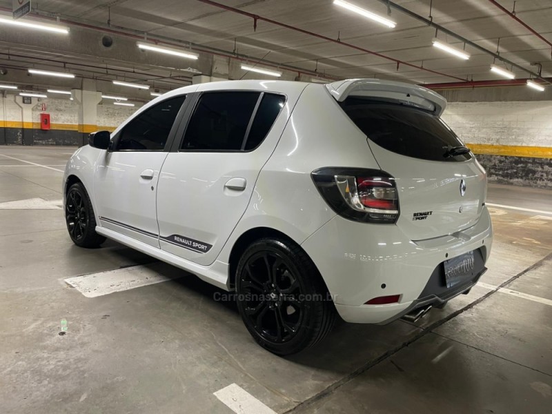 SANDERO 2.0 RS 16V FLEX 4P MANUAL - 2017 - CAXIAS DO SUL