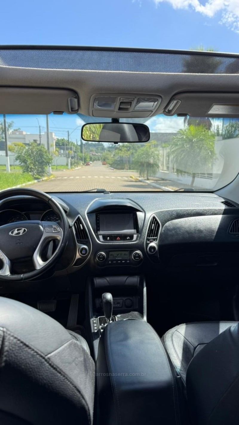 IX35 2.0 MPFI GLS 4X2 16V GASOLINA 4P AUTOMÁTICO - 2012 - TAQUARA