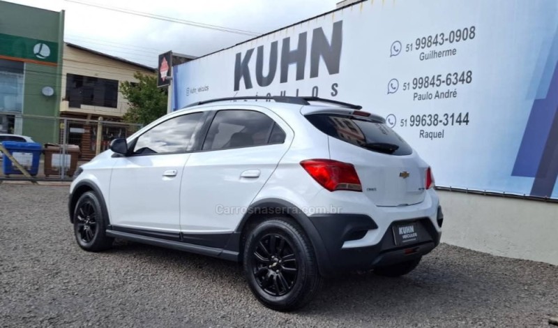 ONIX 1.4 MPFI ACTIV 8V FLEX 4P AUTOMÁTICO - 2019 - SALVADOR DO SUL