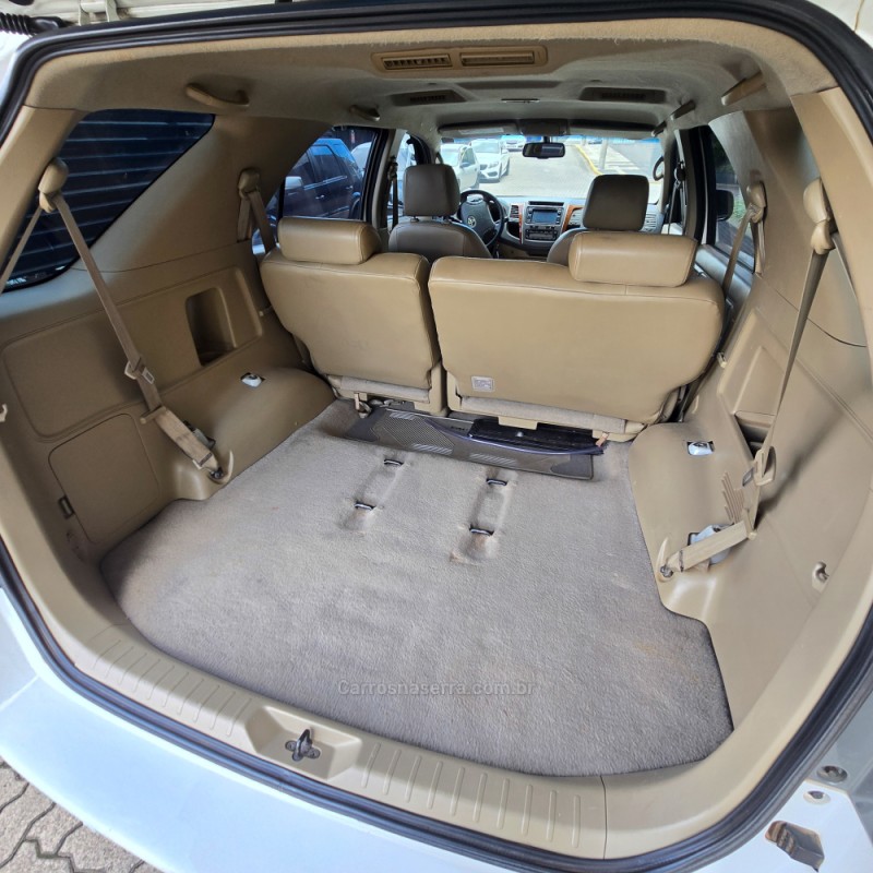 HILUX SW4 2.8 SRX 4X4 7 LUGARES 16V TURBO INTERCOOLER DIESEL 4P AUTOMÁTICO - 2011 - BENTO GONçALVES