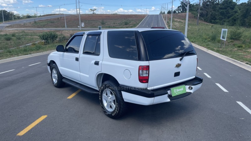 BLAZER 2.4 MPFI ADVANTAGE 4X2 8V GASOLINA 4P MANUAL - 2011 - VILA FLORES