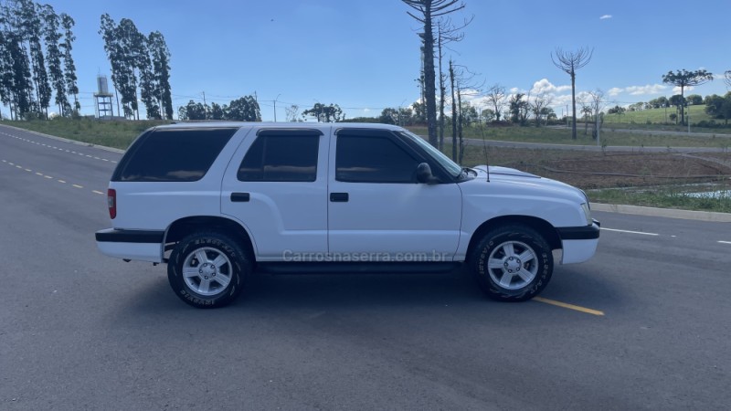 BLAZER 2.4 MPFI ADVANTAGE 4X2 8V GASOLINA 4P MANUAL - 2011 - VILA FLORES