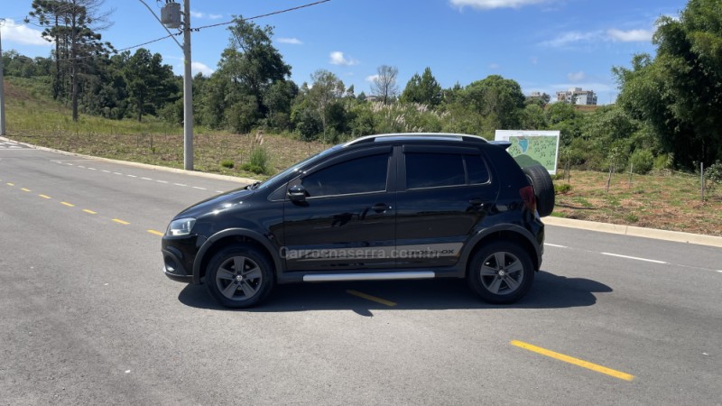 CROSSFOX 1.6 MI FLEX 8V 4P MANUAL - 2011 - VILA FLORES