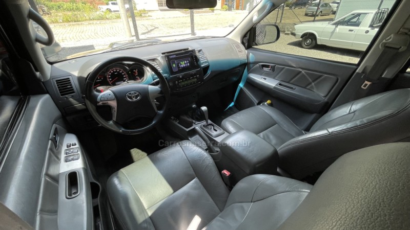 HILUX 3.0 SRV 4X4 CD 16V TURBO INTERCOOLER DIESEL 4P AUTOMÁTICO - 2012 - VILA FLORES