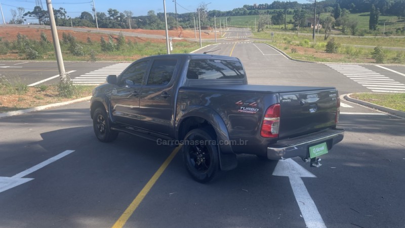HILUX 3.0 SRV 4X4 CD 16V TURBO INTERCOOLER DIESEL 4P AUTOMÁTICO - 2012 - VILA FLORES